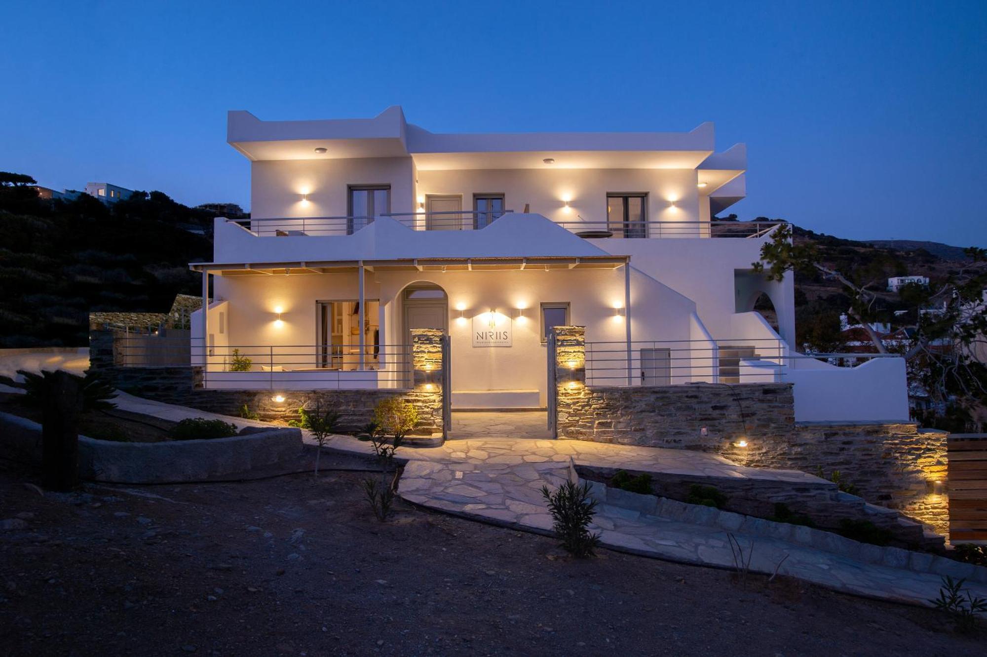 Niriis Studios Aktaia & Glauke Batsi Batsíon Exterior foto